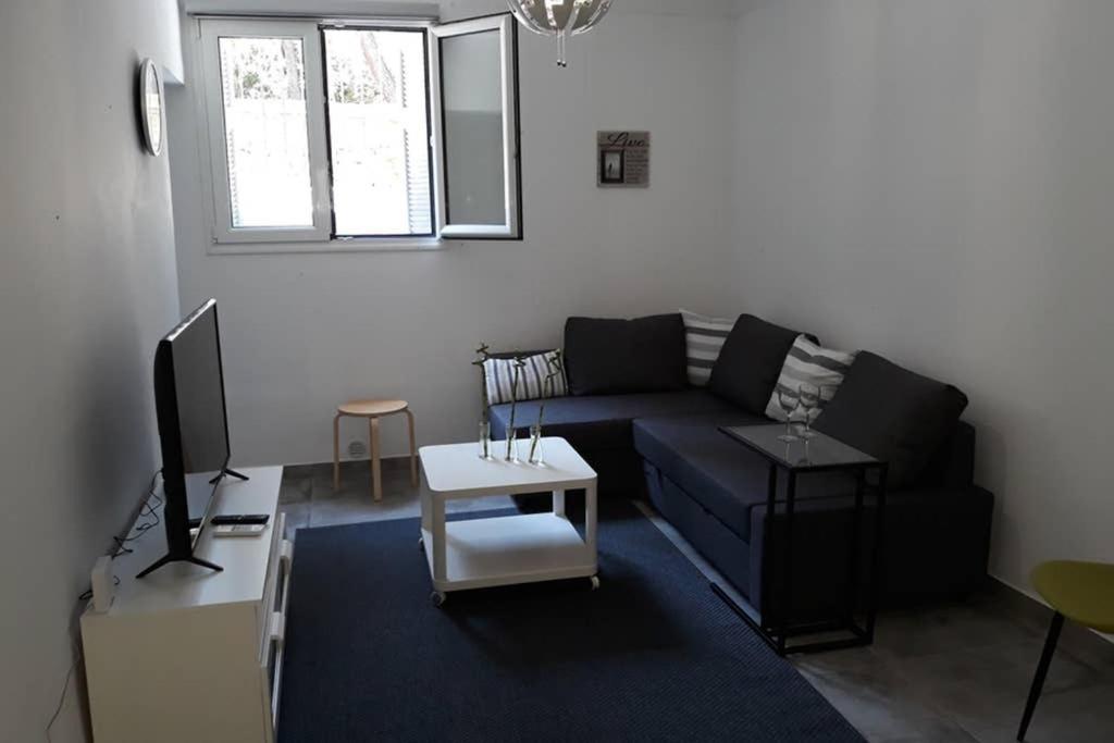 Cozy Apartment For 4 In Kolonaki, Lycabettus Athen Eksteriør bilde