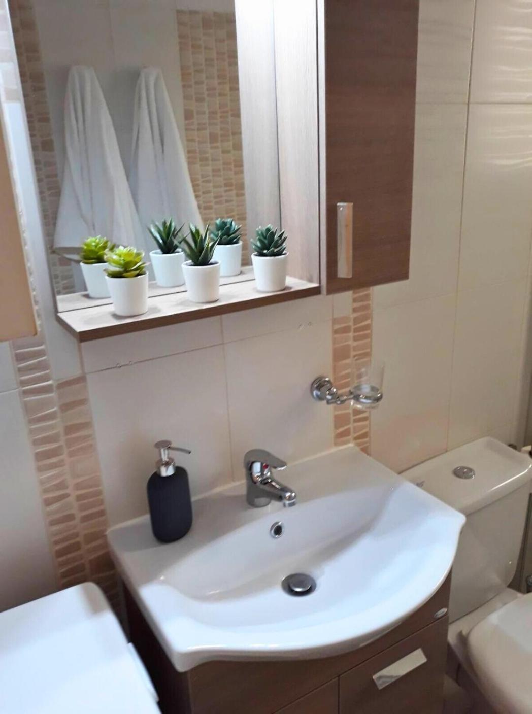 Cozy Apartment For 4 In Kolonaki, Lycabettus Athen Eksteriør bilde